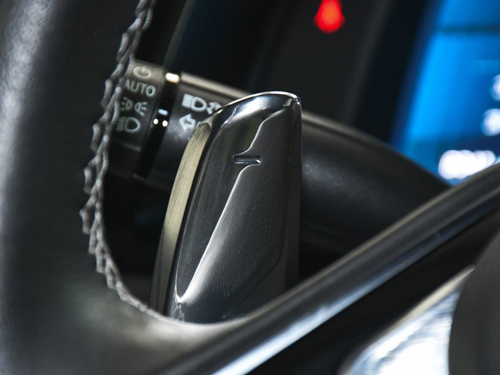 Used 2024 Chevrolet Corvette Stingray Convertible RWD image 33