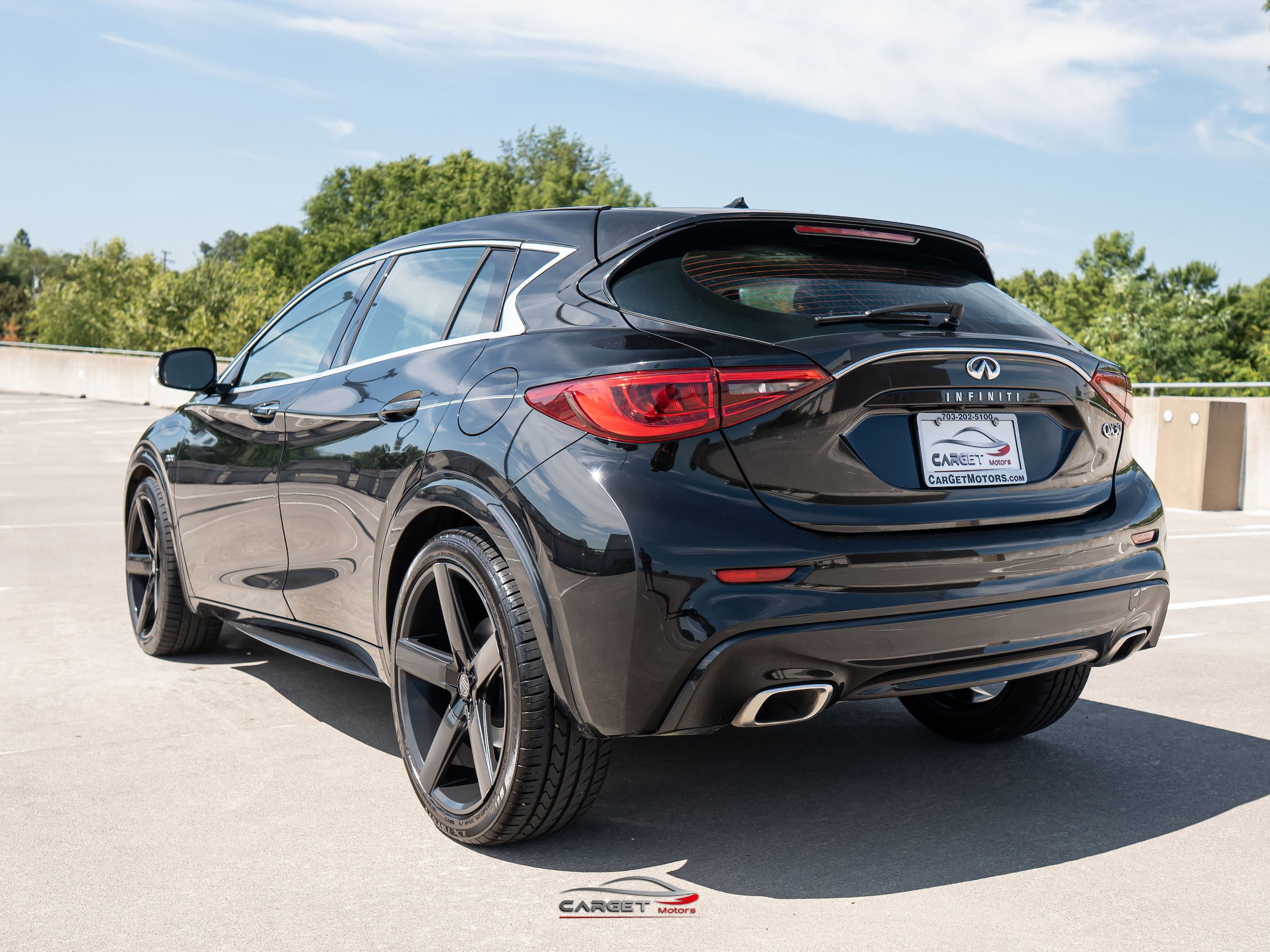 Used 2018 INFINITI QX30 FWD image 5