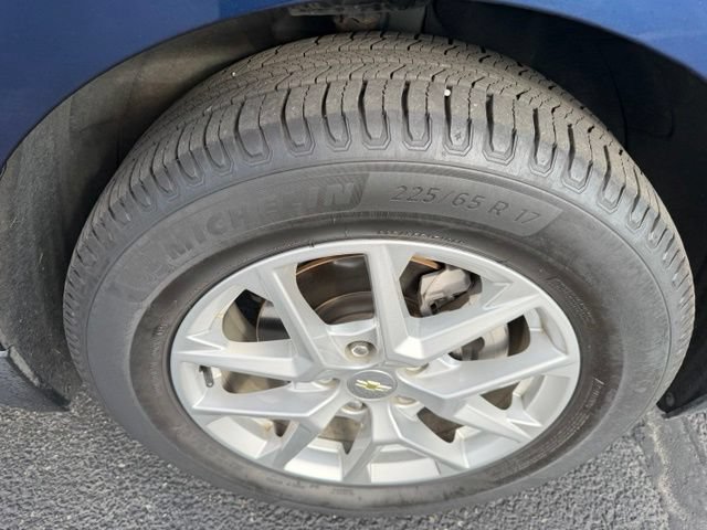 Used 2022 Chevrolet Equinox LT w/ LPO, Floor Liner Package FWD image 24