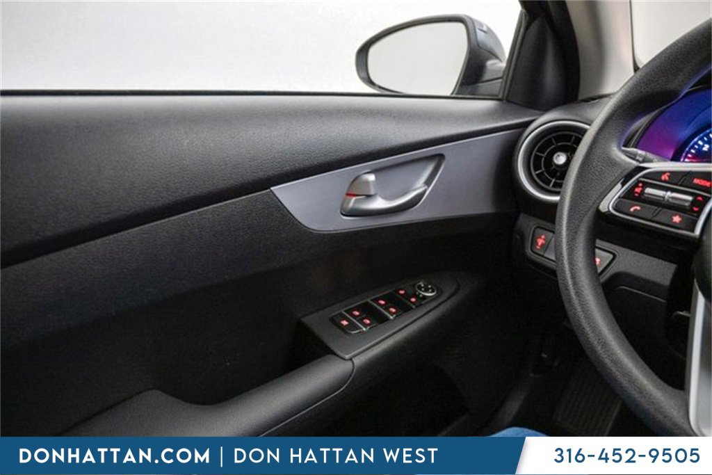 Used 2024 Kia Forte LXS image 17