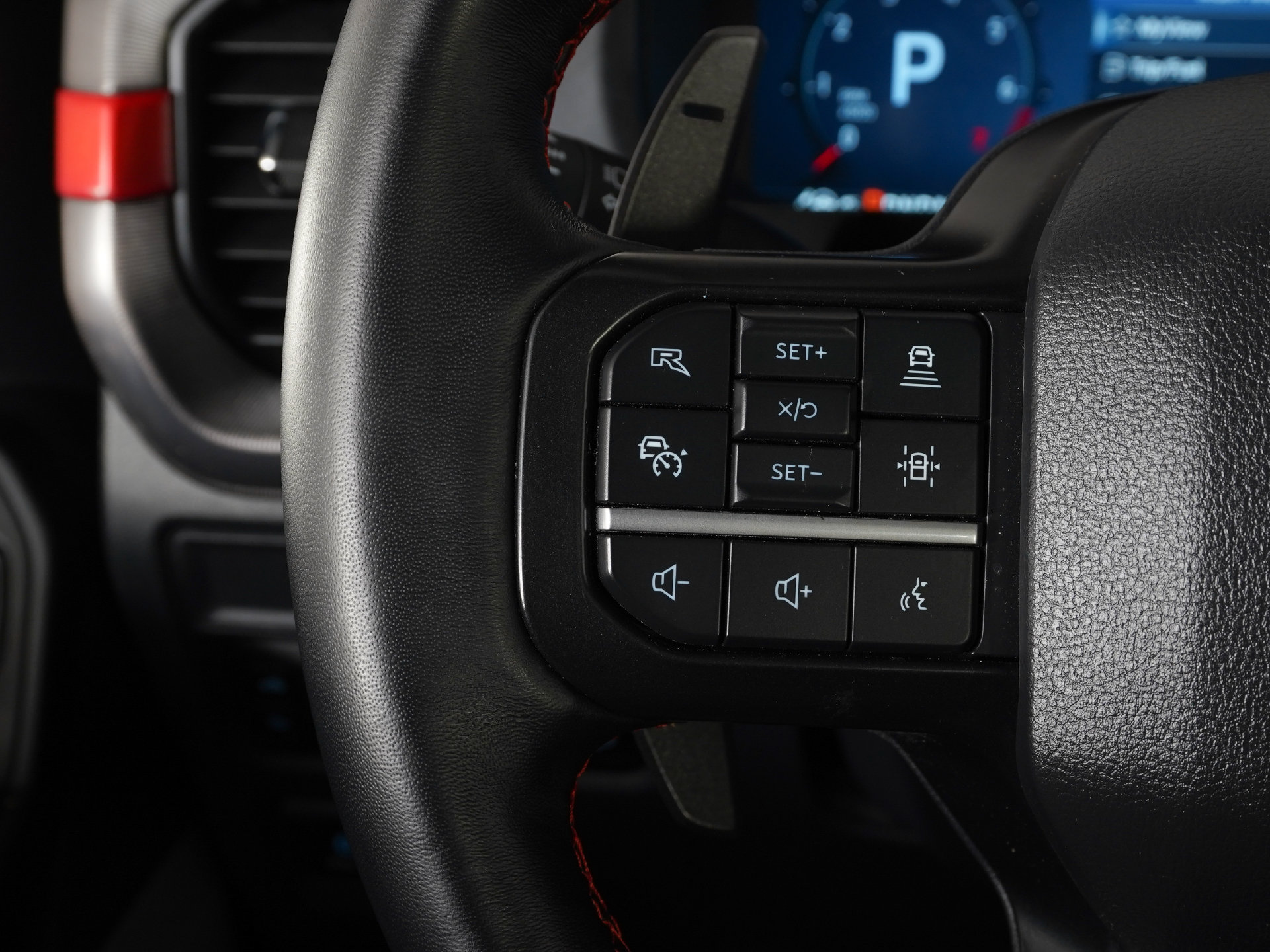 Used 2025 Ford F150 Raptor AWD/4WD image 20