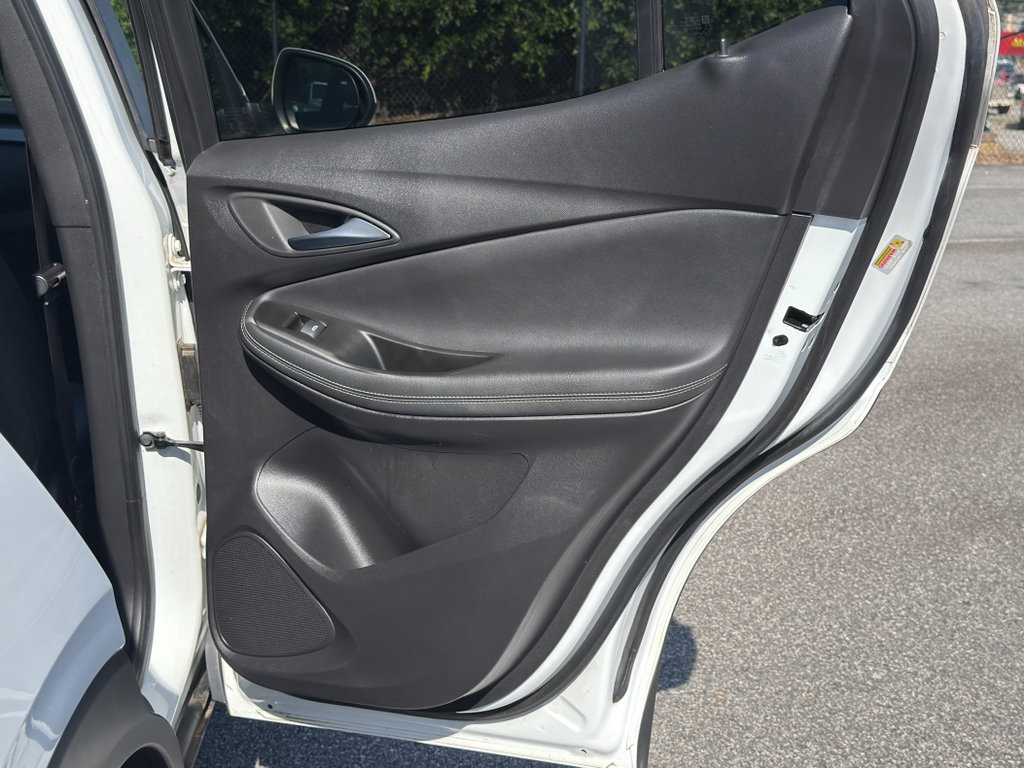Used 2022 Buick Encore GX Select FWD image 31