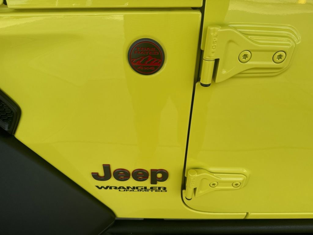Used 2022 Jeep Wrangler Unlimited Rubicon w/ Steel Bumper Group image 30