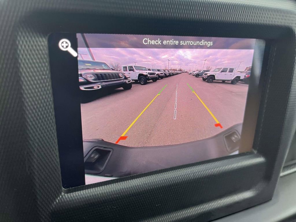 Used 2023 Jeep Gladiator Sport image 29