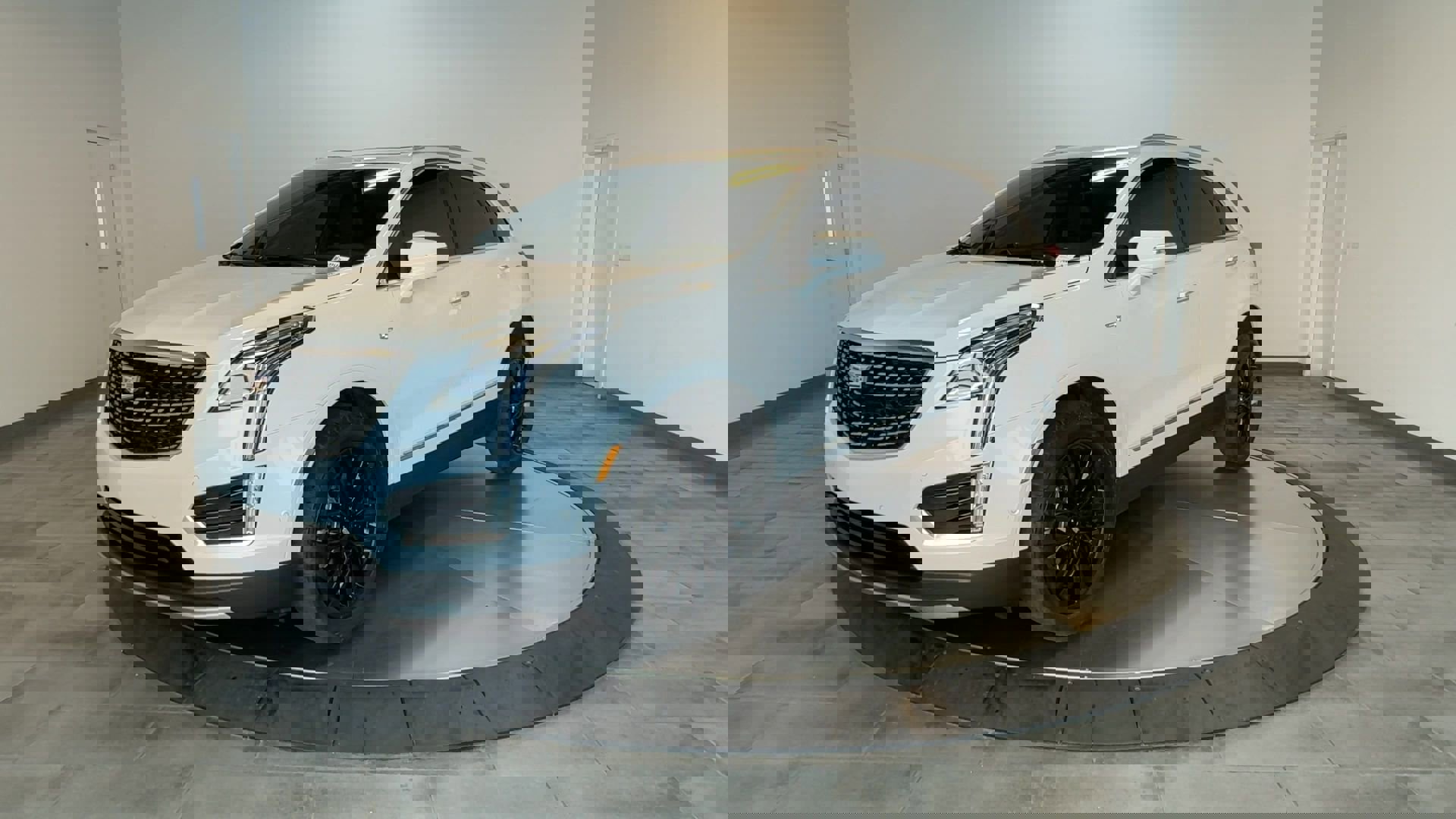 Used 2024 Cadillac XT5 Premium Luxury w/ Technology Package image 3