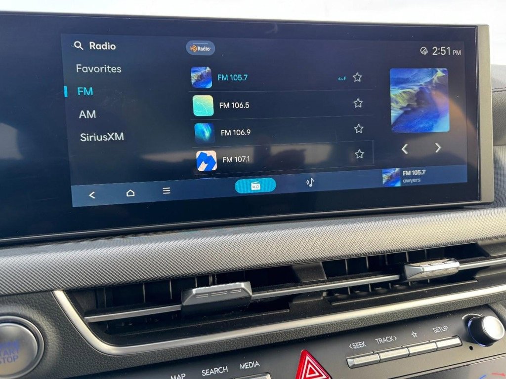 Certified 2024 Hyundai Sonata SEL w/ Convenience Package image 19