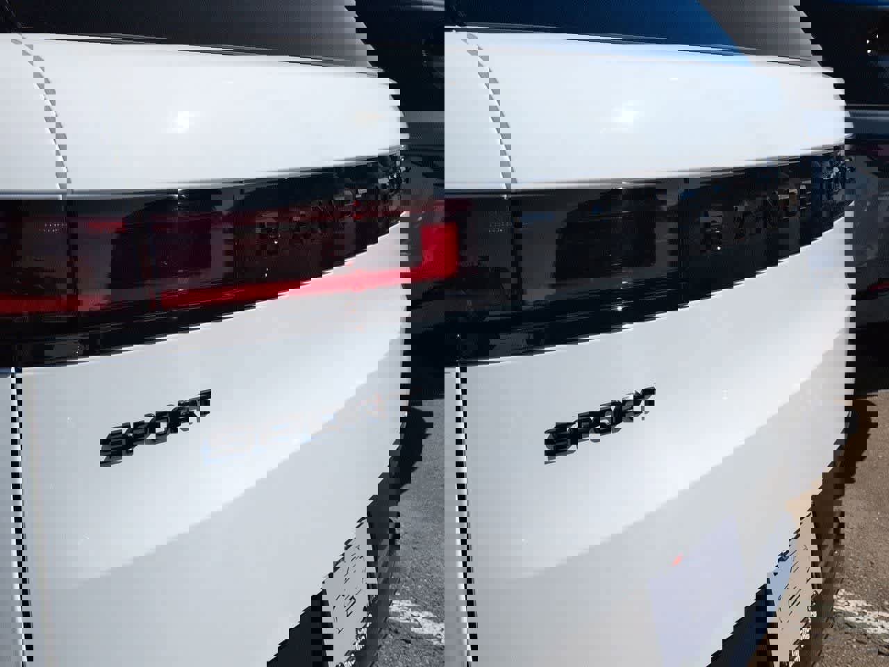 New 2026 Land Rover Range Rover Sport SE AWD/4WD image 12