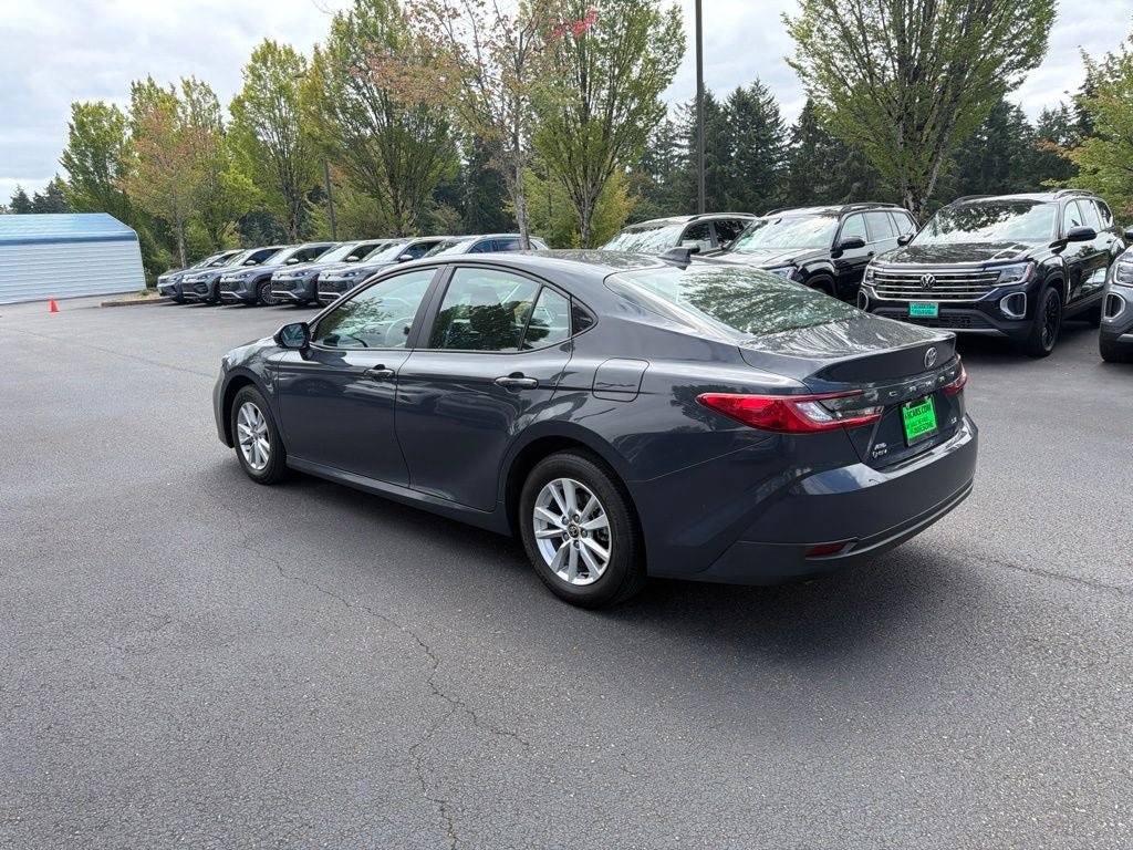 Used 2025 Toyota Camry LE AWD/4WD image 8