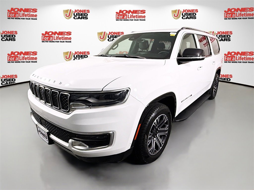Used 2024 Jeep Wagoneer L Series II w/ Flexible Seating Group image 14