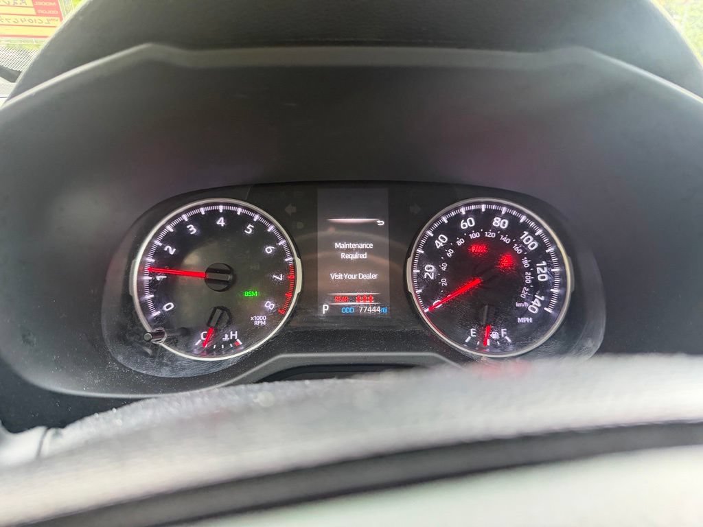 Used 2020 Toyota RAV4 LE w/ All Weather Liner Package AWD/4WD image 19