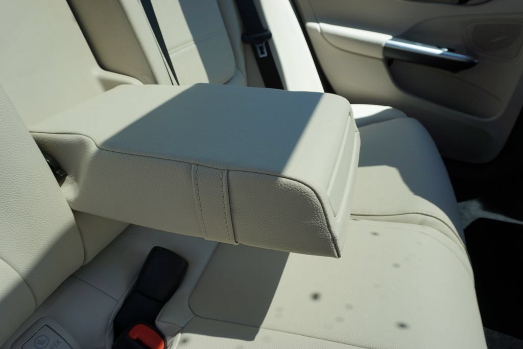 Certified 2025 Mercedes-Benz C 300 Sedan image 59