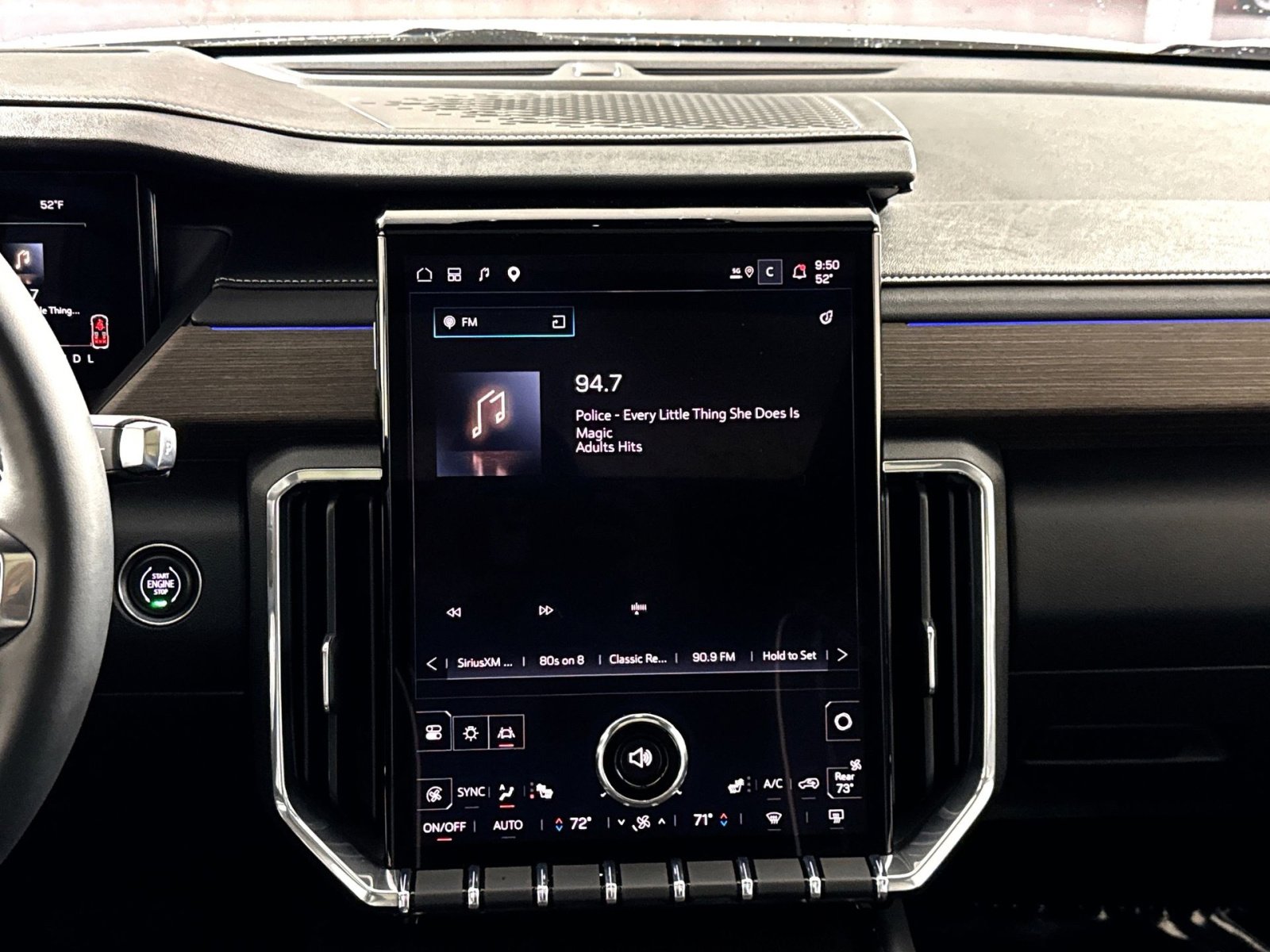 Used 2025 GMC Acadia Denali w/ Super Cruise Package AWD/4WD image 18