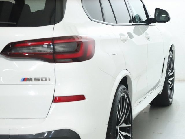 Used 2021 BMW X5 M50i w/ Premium Package AWD/4WD image 8