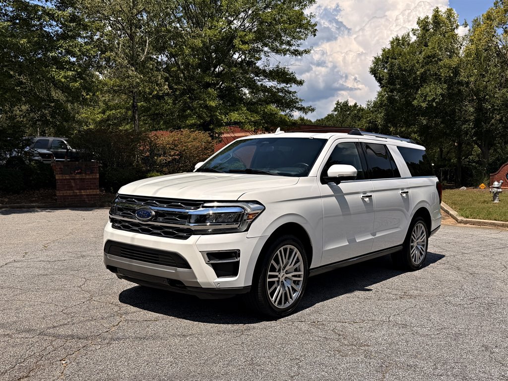 Used 2023 Ford Expedition Max Limited AWD/4WD image 1
