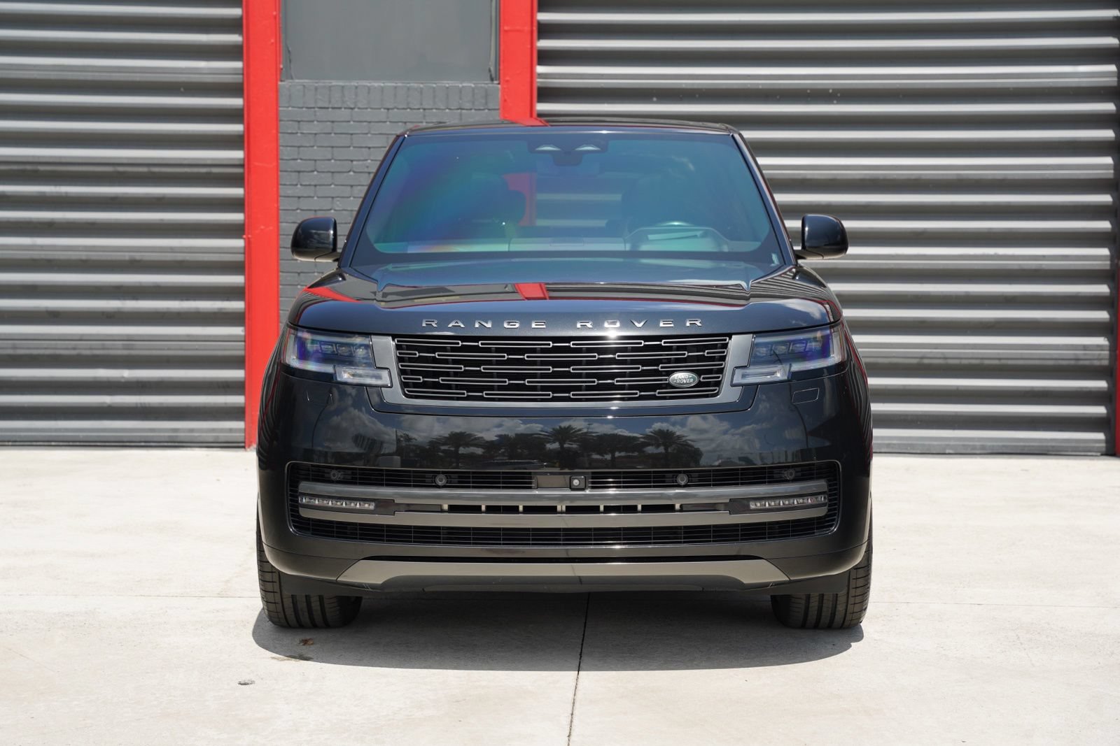 Used 2024 Land Rover Range Rover Long Wheelbase Autobiography AWD/4WD image 2