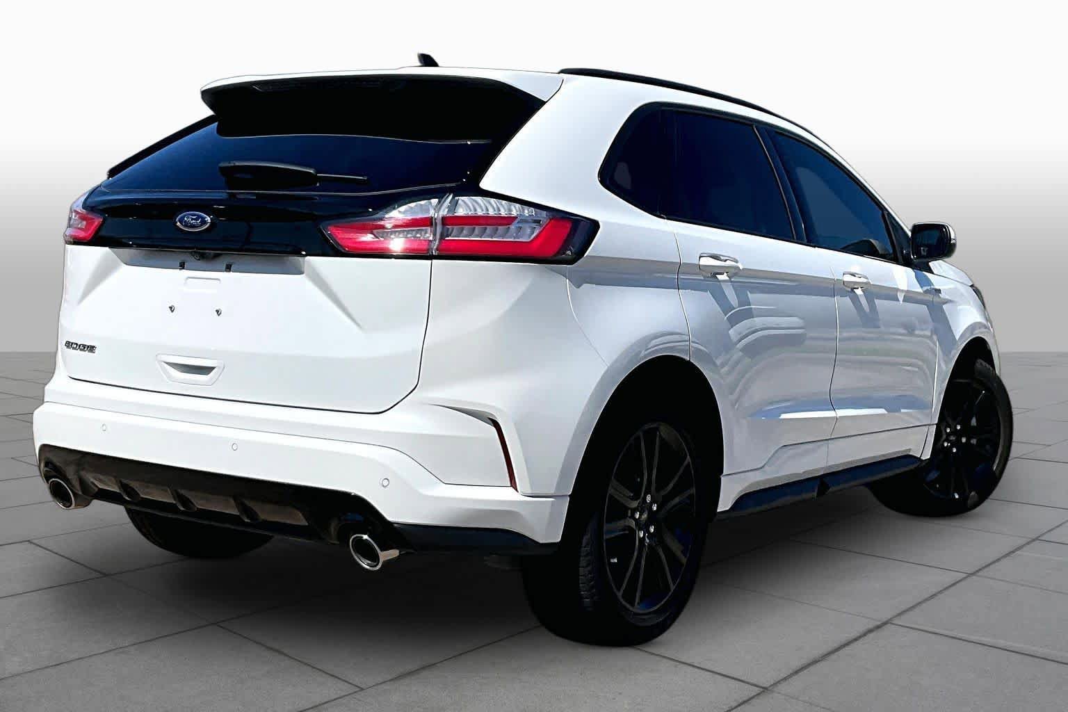 Used 2020 Ford Edge ST-Line FWD image 12