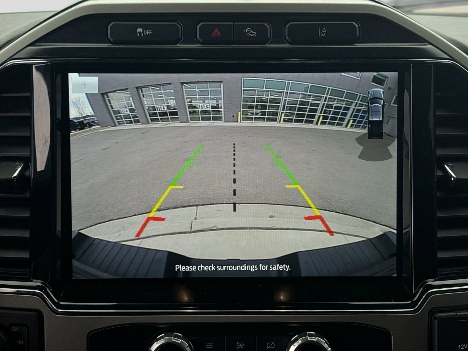 Certified 2022 Ford F250 Lariat w/ Tremor Off-Road Package image 36