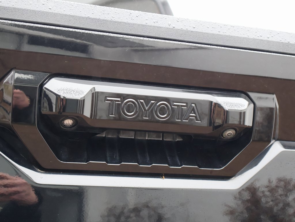 Used 2022 Toyota Tundra Platinum image 20