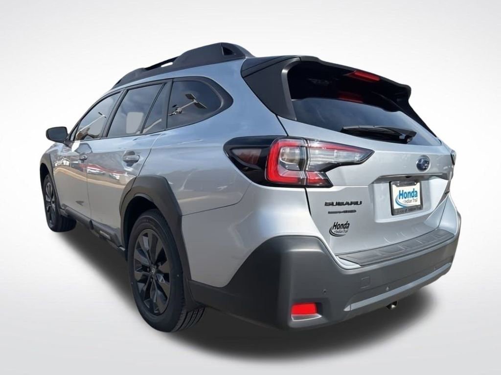 Used 2023 Subaru Outback Onyx Edition image 6
