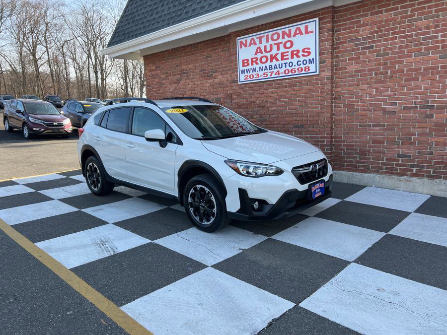 Used 2021 Subaru Crosstrek 2.0i Premium image 1