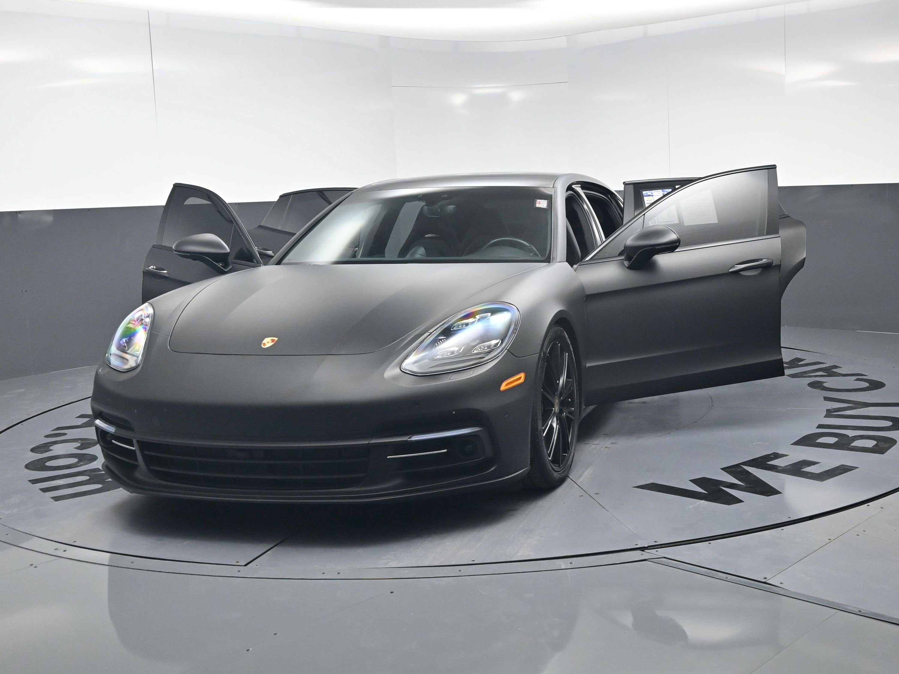 Used 2018 Porsche Panamera 4 Executive image 23