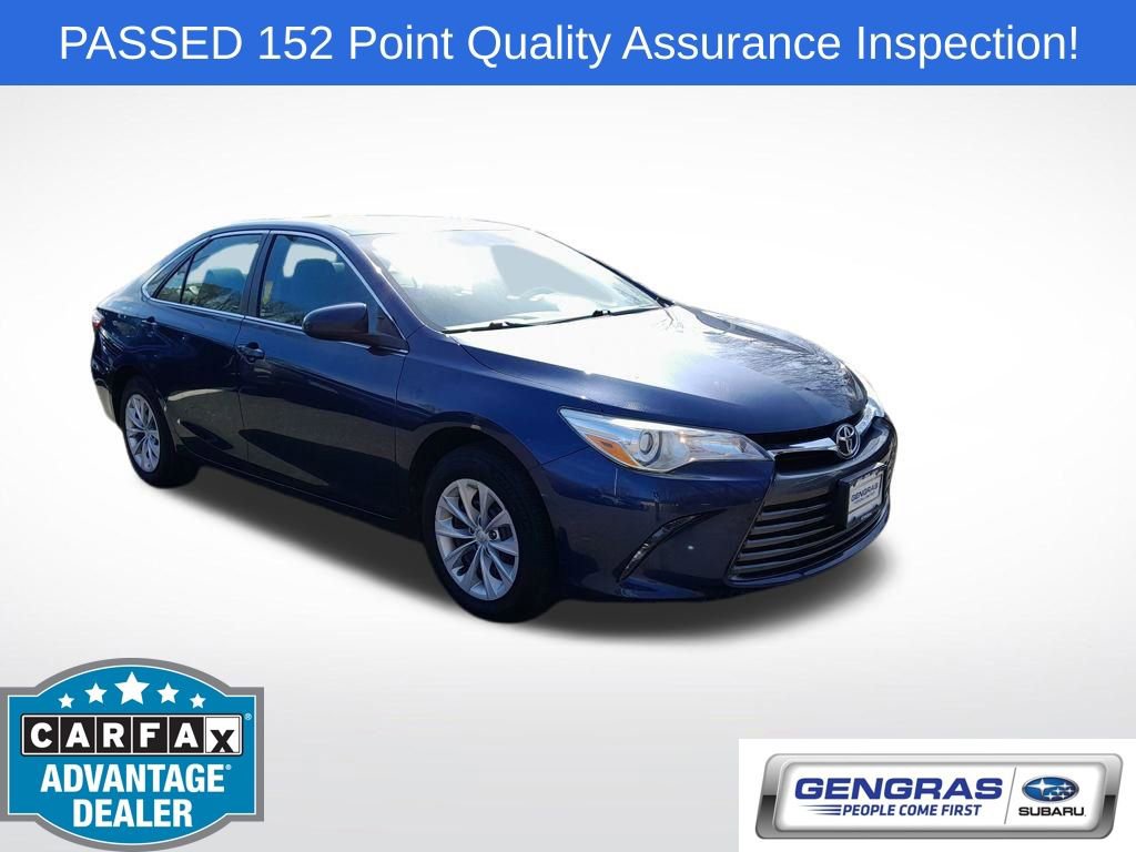 Used 2016 Toyota Camry LE image 1