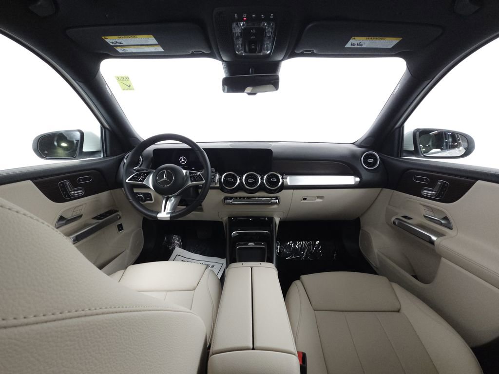 Certified 2026 Mercedes-Benz GLB 250 4MATIC image 21