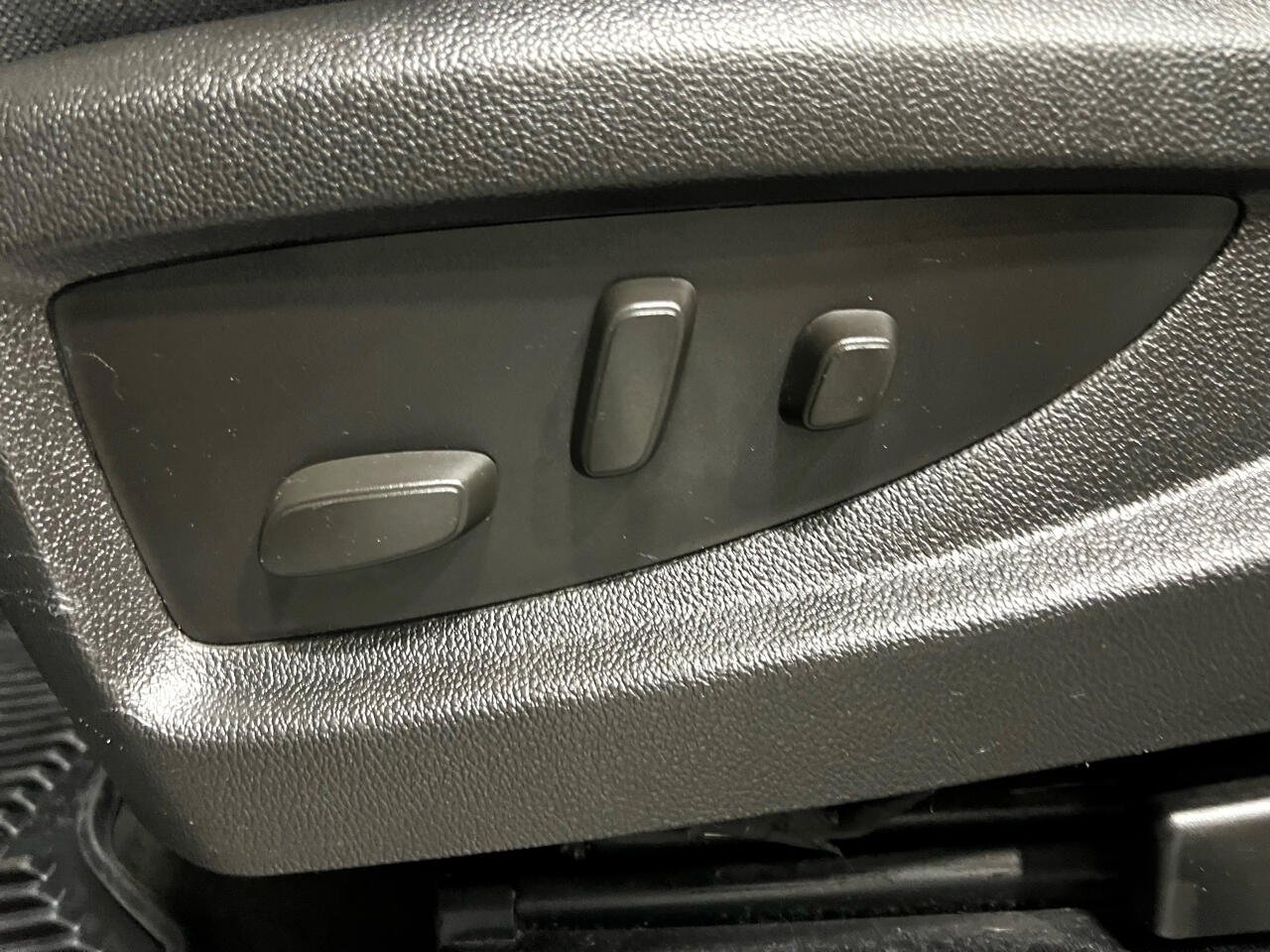 Used 2015 Chevrolet Silverado 1500 LT w/ All Star Edition image 31