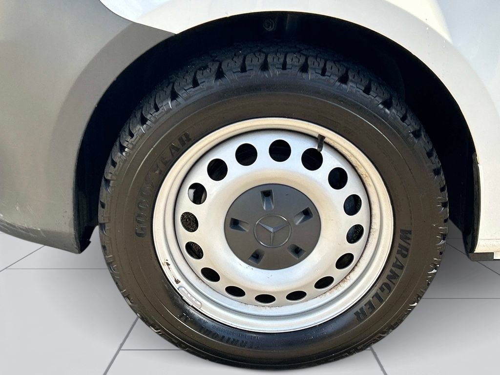 Used 2023 Mercedes-Benz Metris image 10