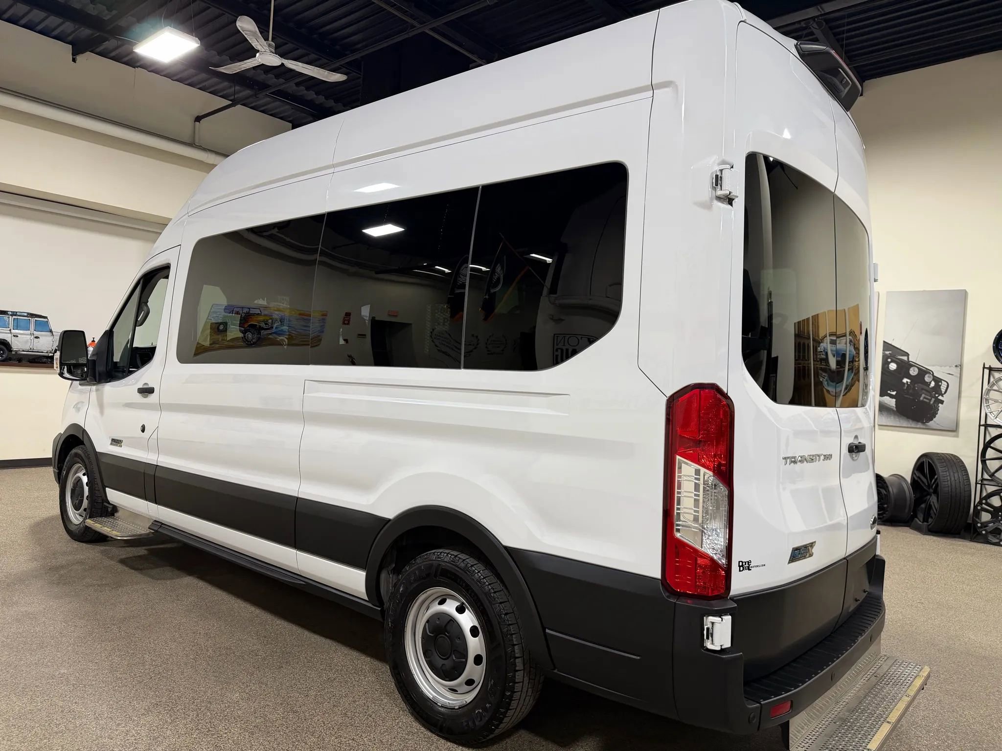 Used 2021 Ford Transit 350 XL RWD image 19