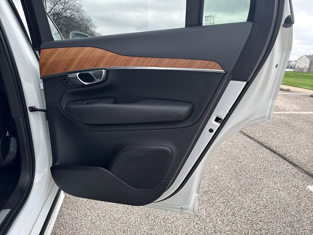 Used 2024 Volvo XC90 B6 Plus w/ Protection Package image 17