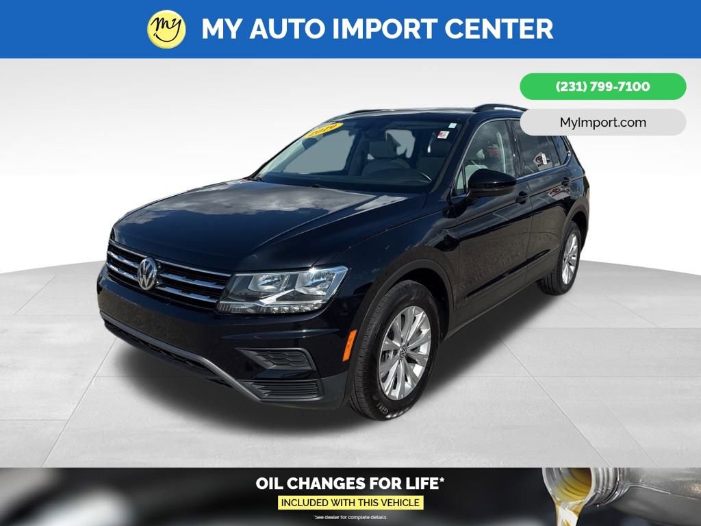 Used 2019 Volkswagen Tiguan SE w/ Panoramic Sunroof Package image 4