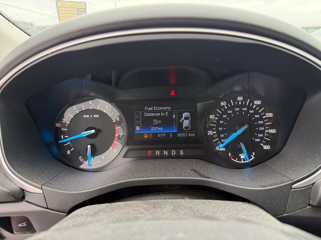 Used 2015 Ford Fusion SE FWD image 23
