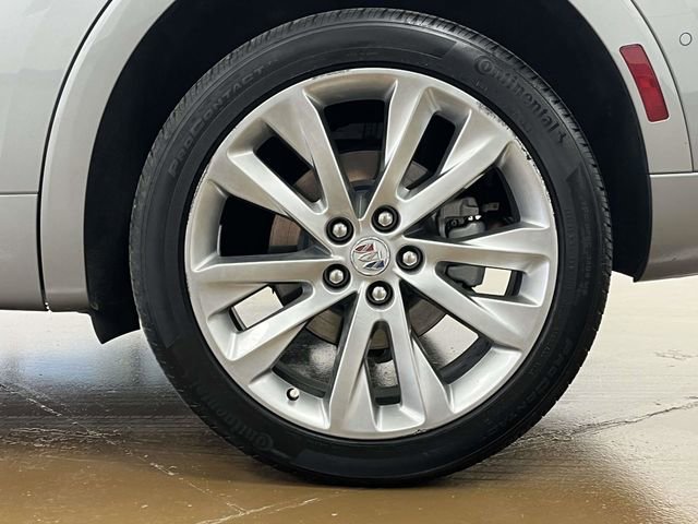 Used 2023 Buick Envision Avenir image 13