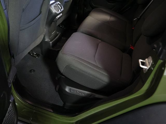 Used 2023 Jeep Wrangler Unlimited w/ Cold Weather Group AWD/4WD image 30