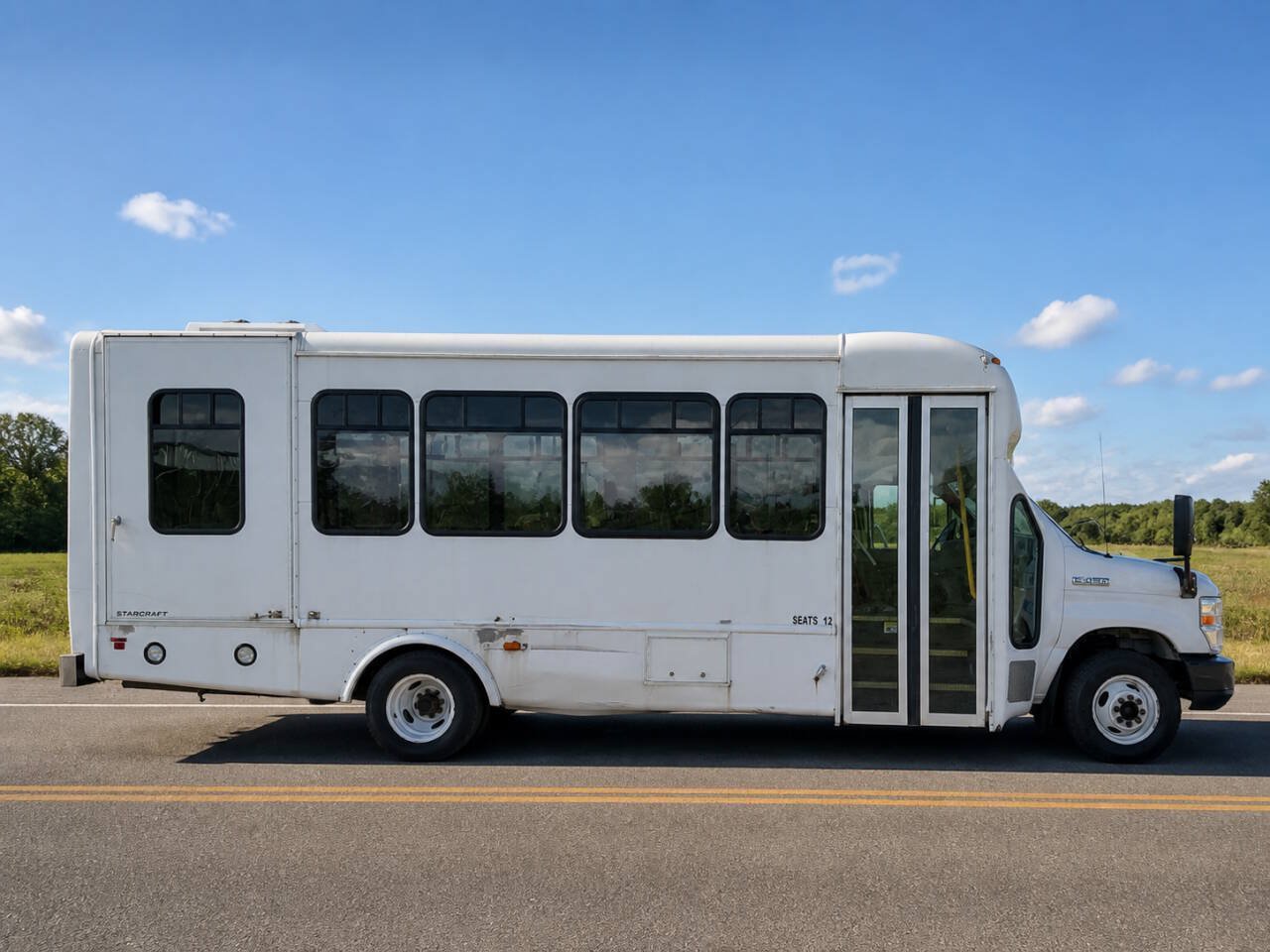 Used 2019 Ford E-450 and Econoline 450 Super Duty w/ Shuttle Bus Prep Package