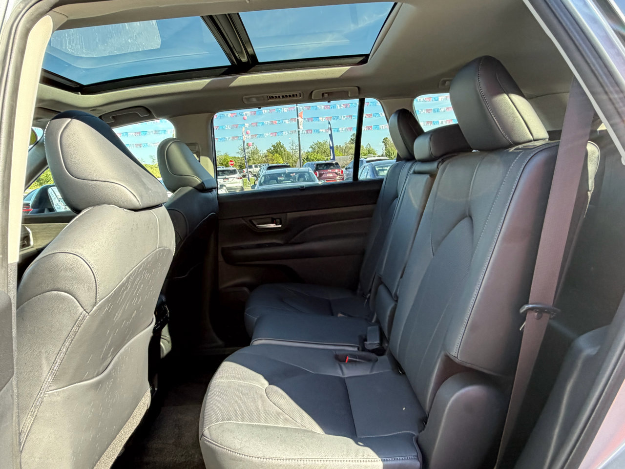 Used 2024 Toyota Grand Highlander FWD image 18