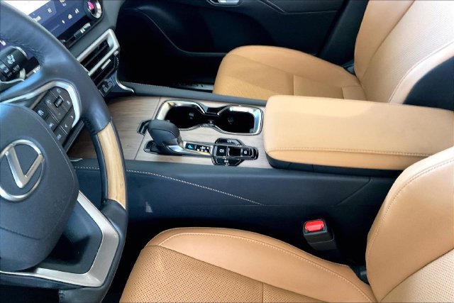 Used 2024 Lexus RX 350 Premium w/ Cold Area Package FWD image 13