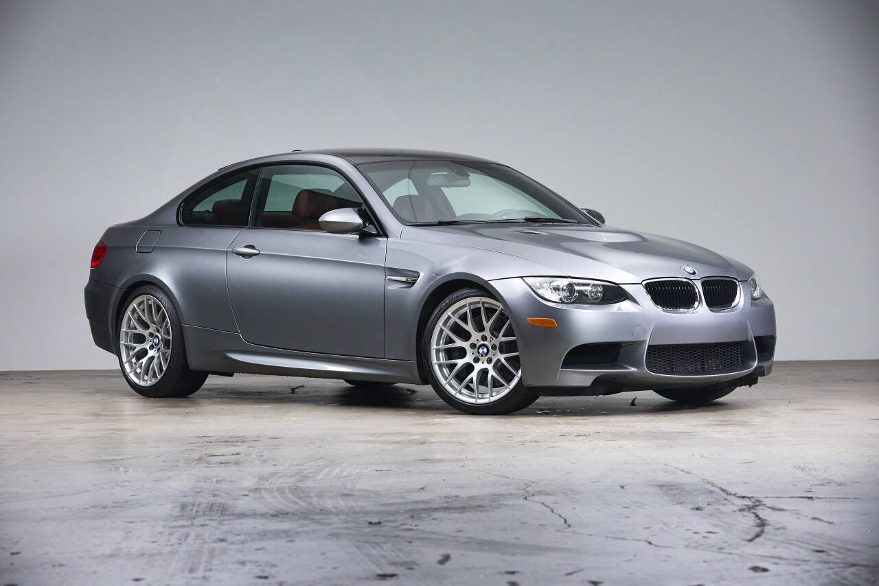 Used 2011 BMW M3 Coupe RWD image 3
