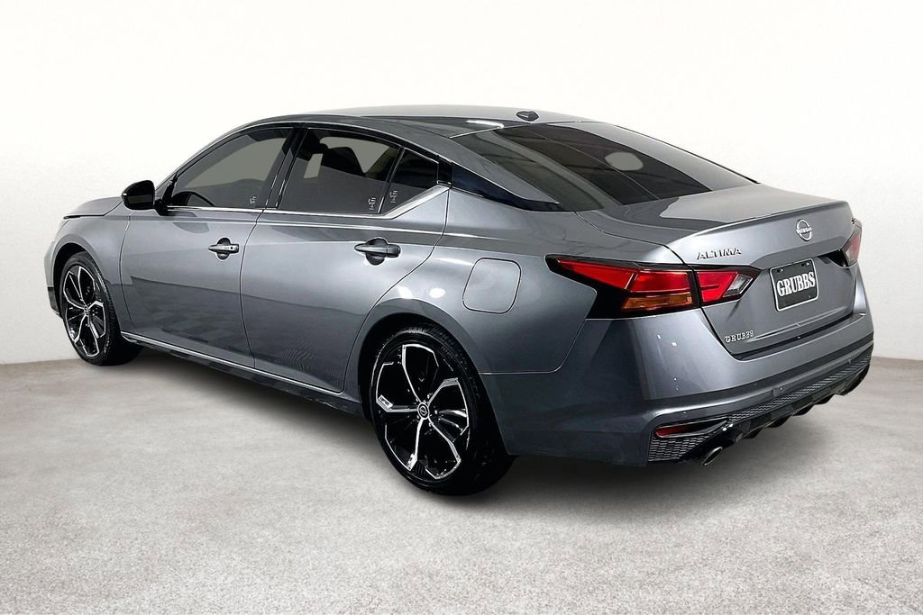 Used 2024 Nissan Altima 2.5 SR image 17