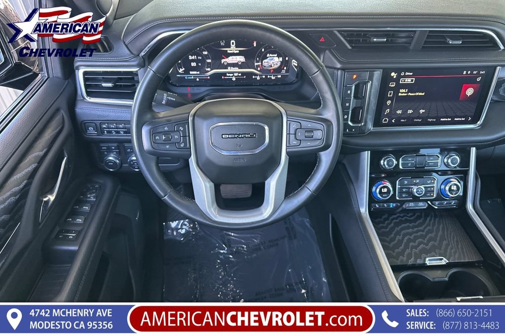 Used 2023 GMC Yukon Denali AWD/4WD image 18
