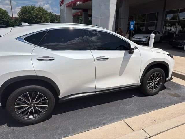 Used 2023 Lexus NX 250 FWD w/ Towing Package (2000 Lbs) image 23