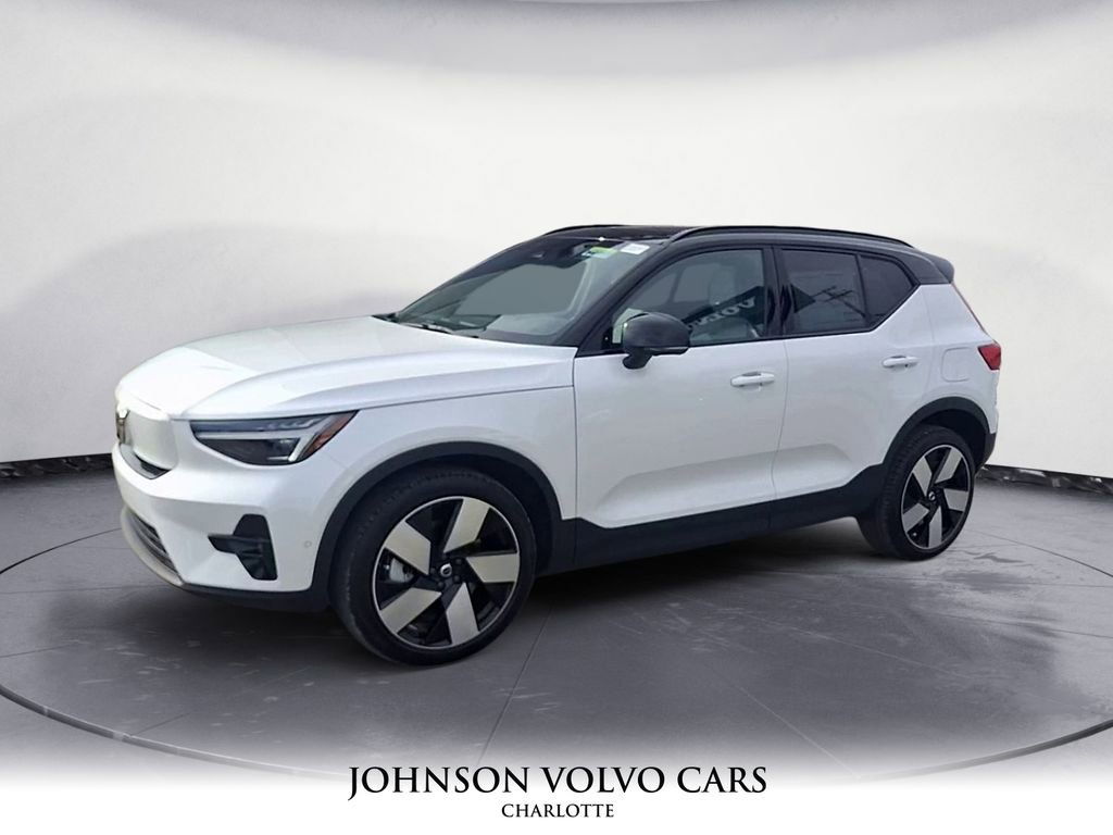 New 2026 Volvo EX40 Plus w/ Climate Package image 3