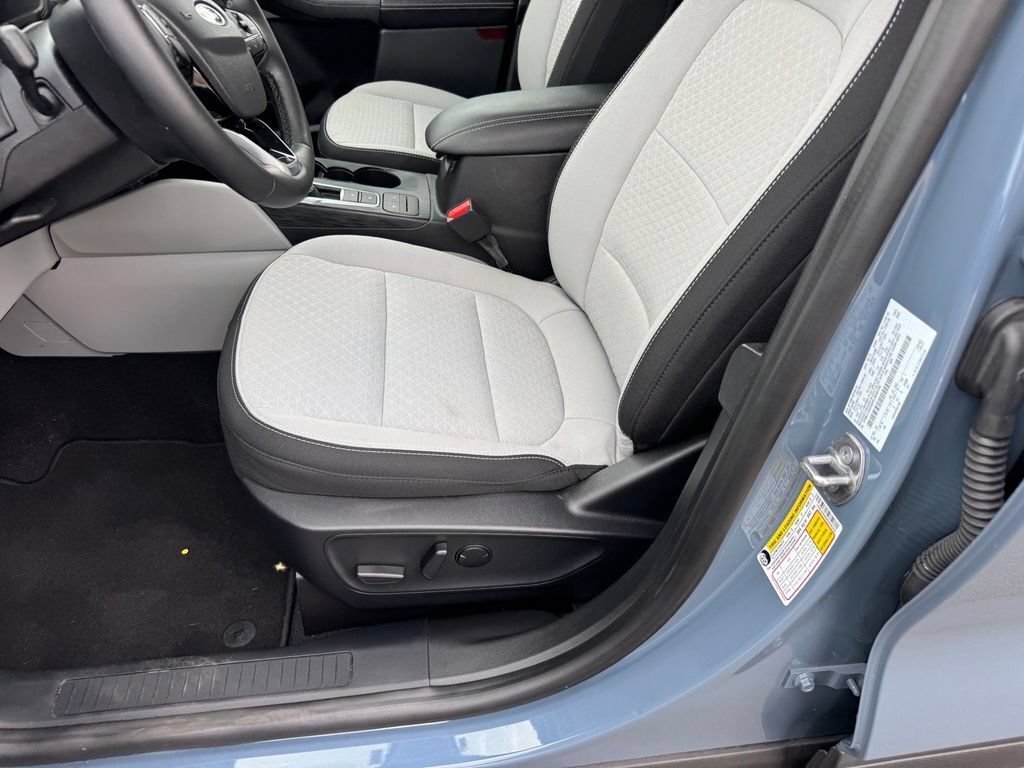 Used 2024 Ford Escape Active AWD/4WD image 8
