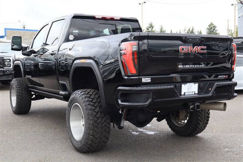 Used 2025 GMC Sierra 3500 AT4 w/ AT4 Premium Plus Package AWD/4WD image 3