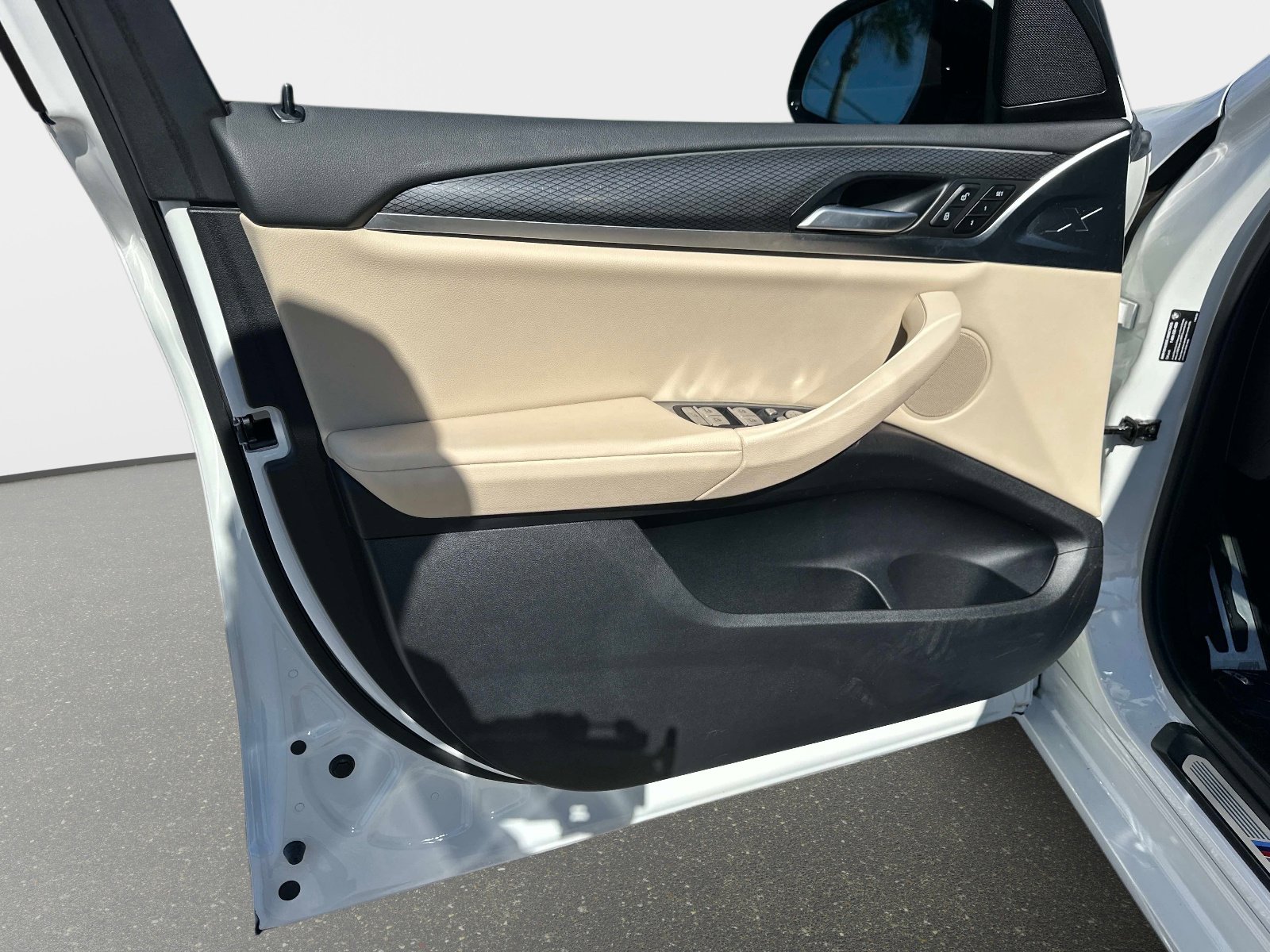 Used 2023 BMW X3 sDrive30i w/ M Sport Package image 18