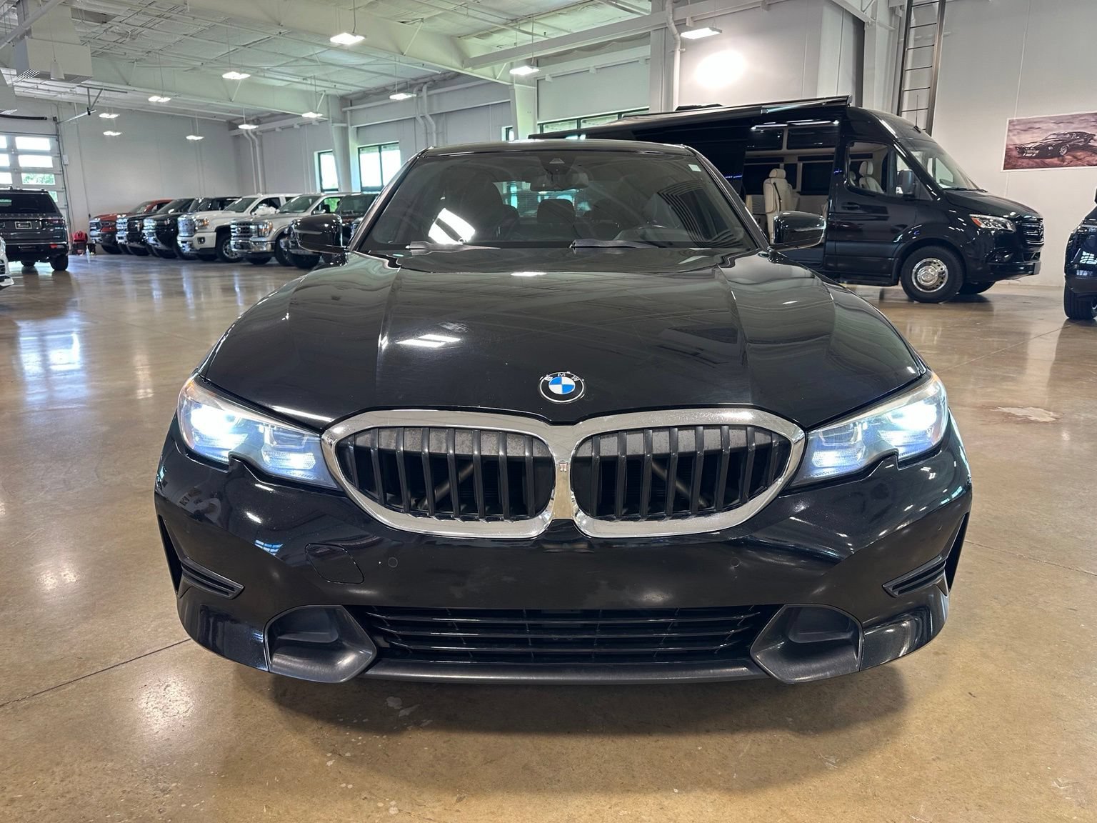 Used 2020 BMW 330i Sedan w/ Driving Assistance Package RWD image 2