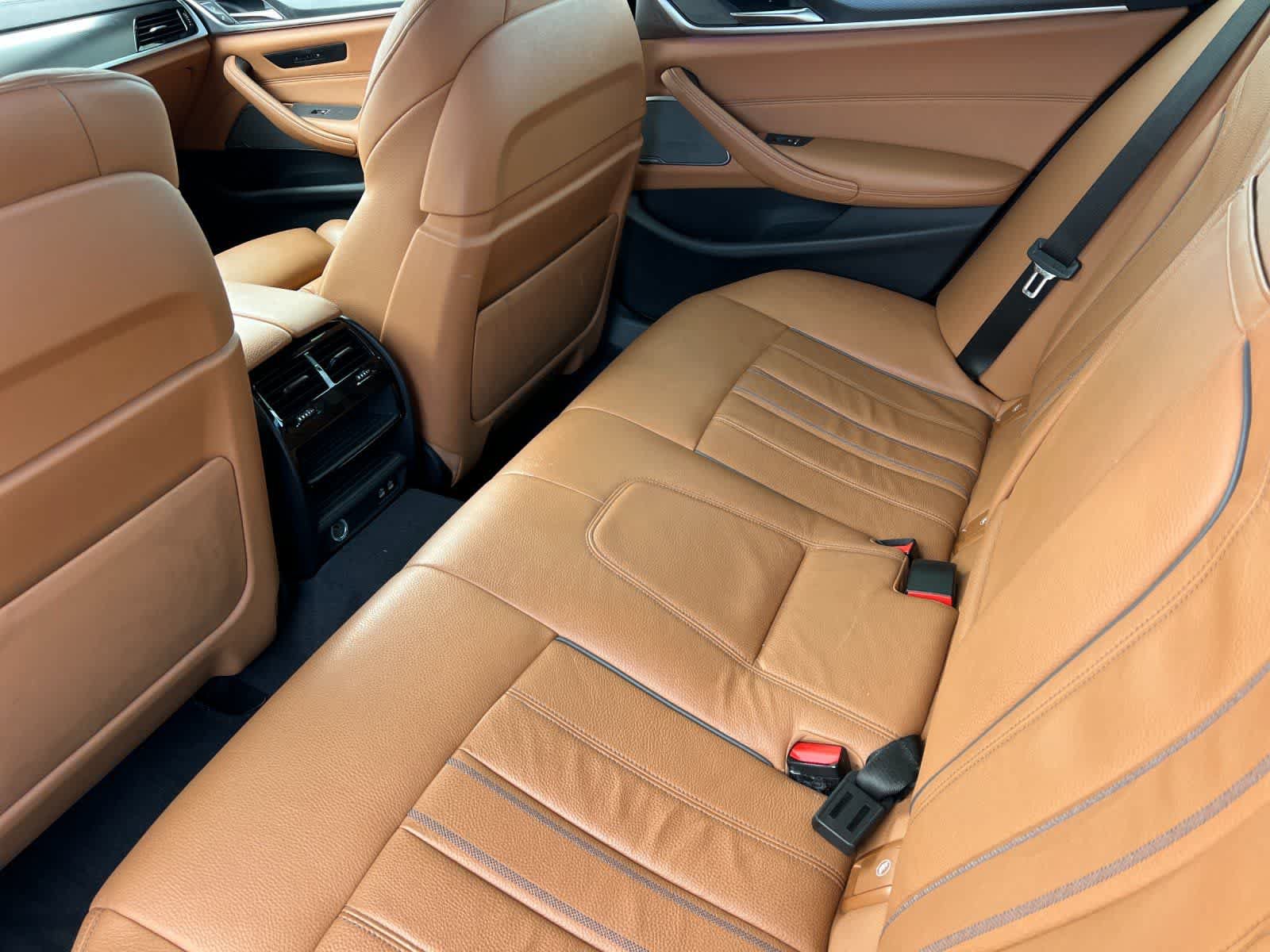 Used 2022 BMW M550i xDrive w/ Premium Package AWD/4WD image 5