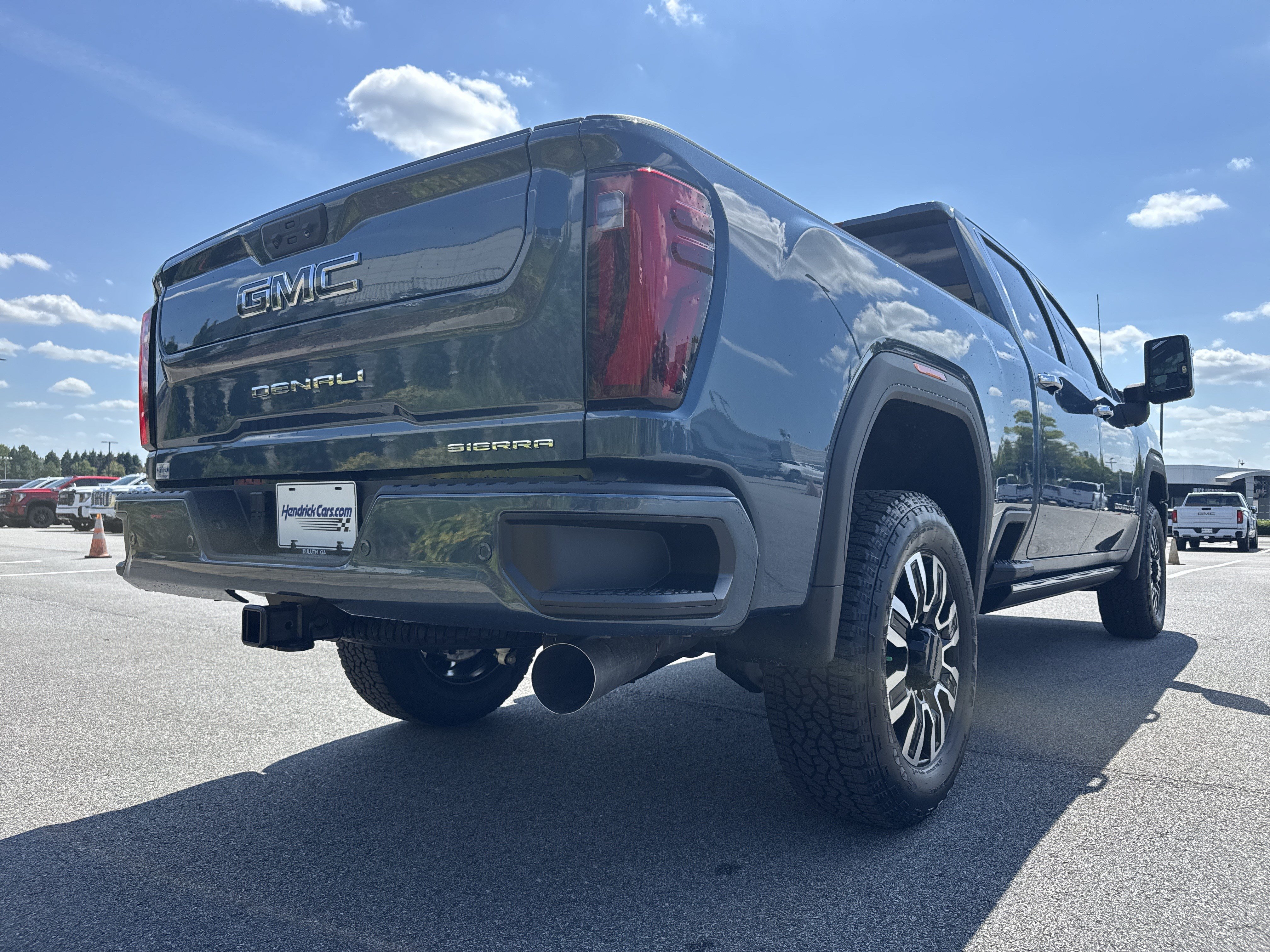 New 2026 GMC Sierra 2500 Denali Ultimate AWD/4WD image 10