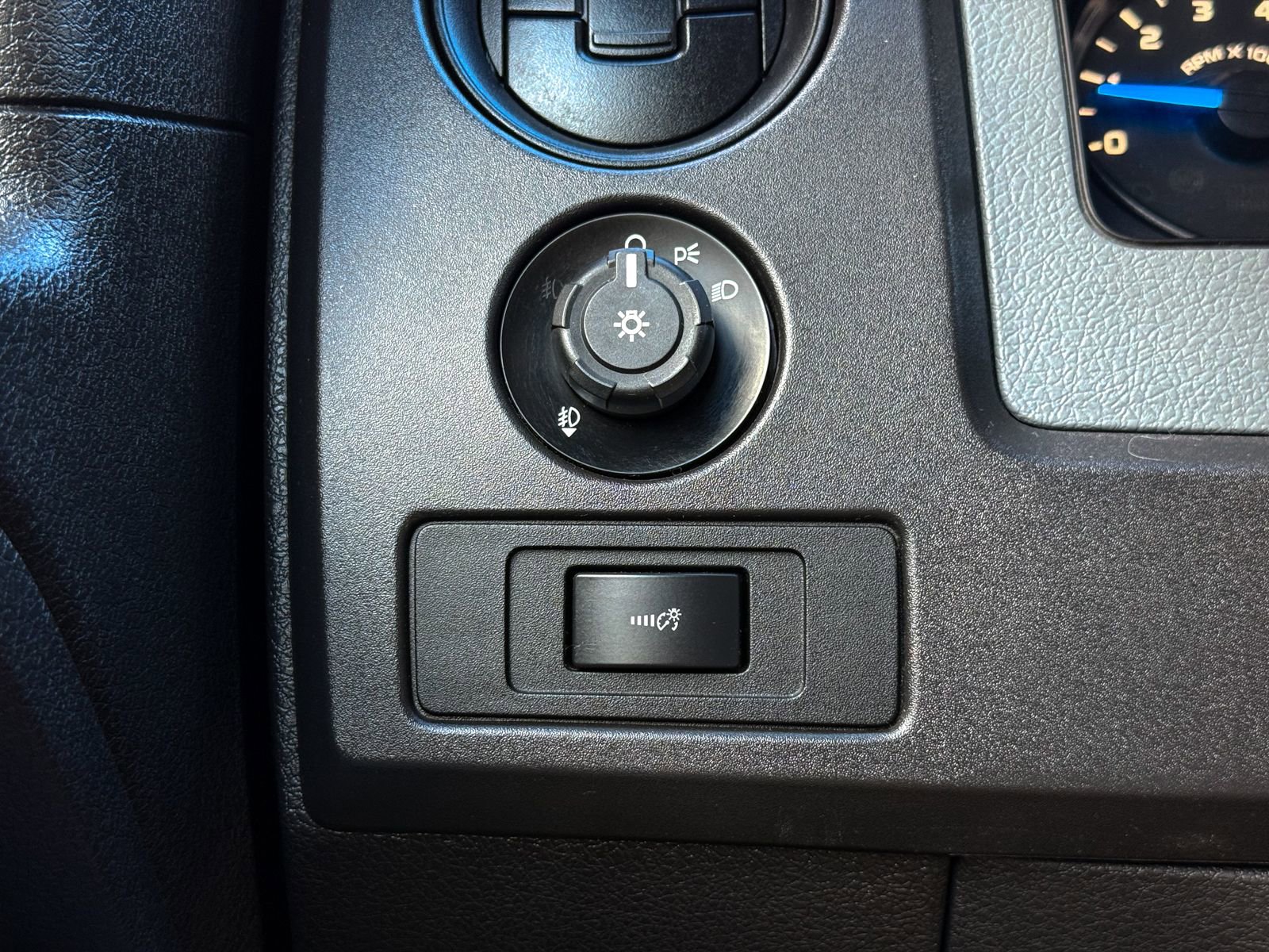 Used 2014 Ford F150 STX w/ Equipment Group 201A Mid image 32